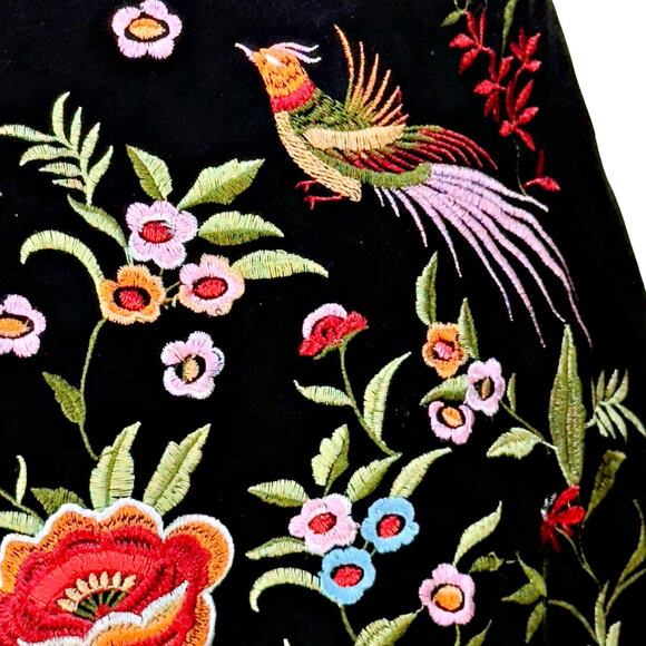 Forever 21 Floral Bird Embroidered Faux Suede Lined Mini Skirt MEDIUM - Picture 3 of 10